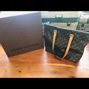 Louis Vuitton woman’s handbag